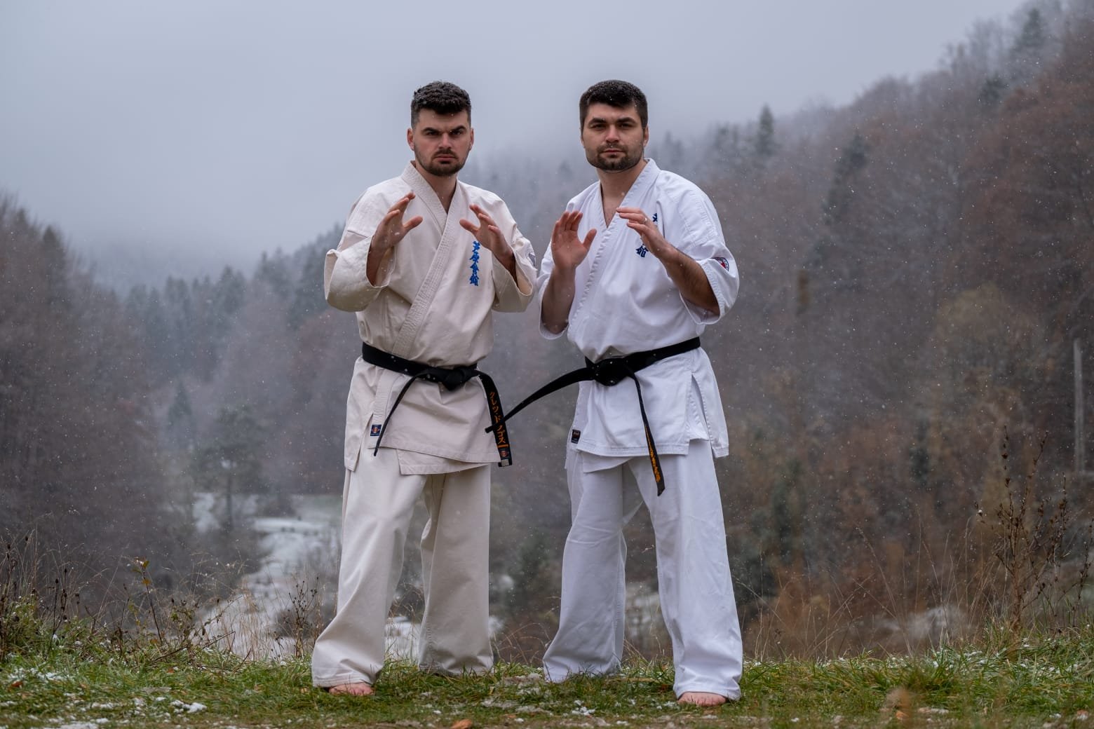 Rareș și Dragoș Crețu - antrenori Karate La Passion Brașov